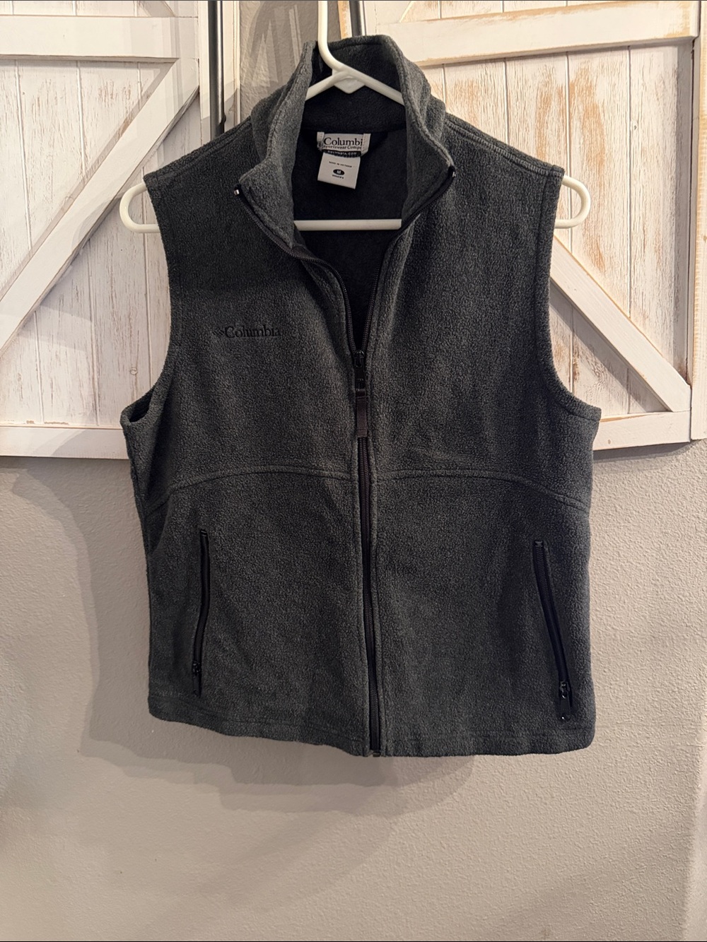 Columbia Charcoal Gray Fleece Vest ptp 20 comfy winter essentials